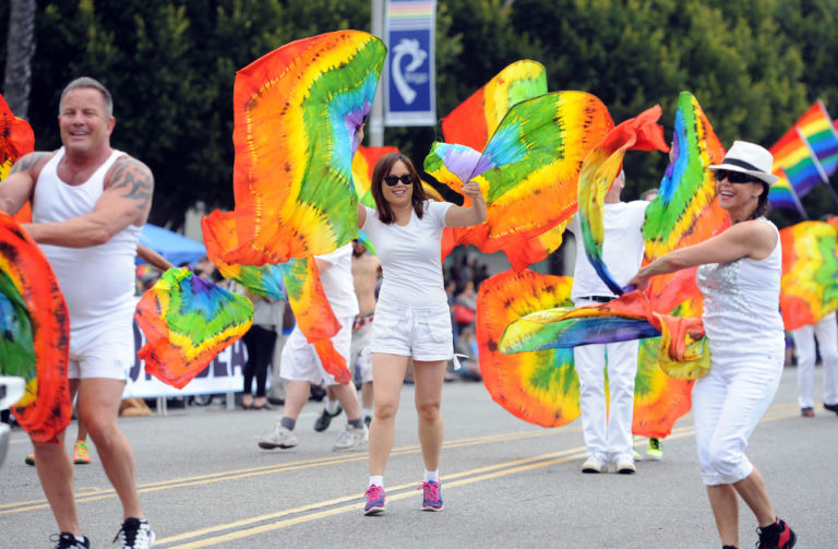 palm springs gay pride parade 2021